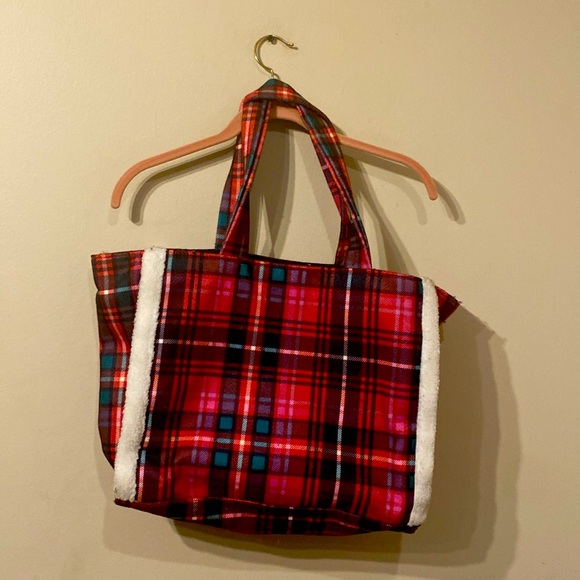 Victoria's Secret Pink / Red / Green Plaid Faux Sherpa Tote w/ single snap - Picture 2 of 6